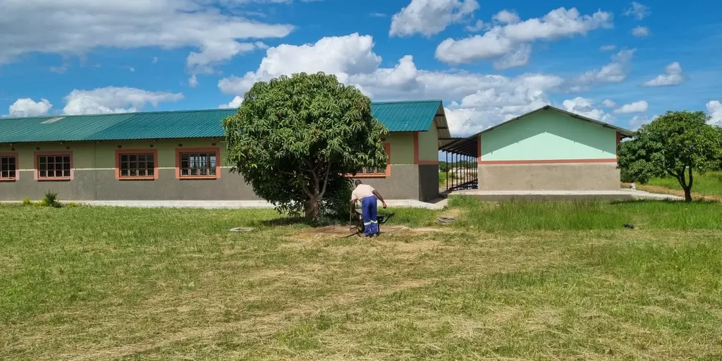 Neue Gebäude an der Sekundarschule in Makululu, Sambia