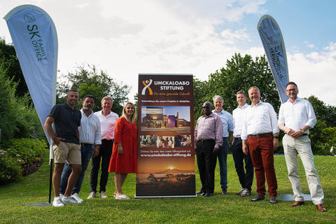 Group picture of the SK Vermögensverwaltung Karlsruhe charity golf tournament