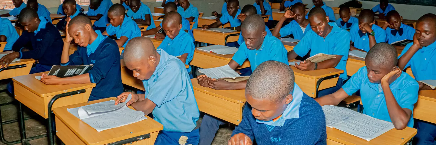 Unterricht in einer Klasse an der St. Mauritius-Sekundarschule