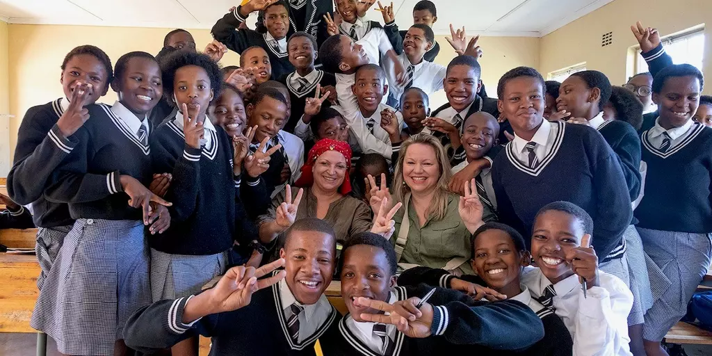 Schüler der Ekuphumleni Secondary School in Südafrika