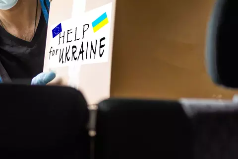 Paketaufkleber Help for Ukraine
