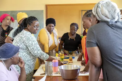 Erzieherinnen in Südafrika in einem Workshop über gesunde Ernährung
