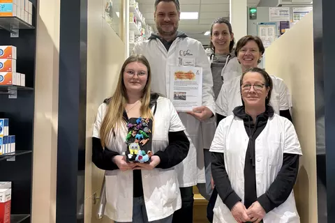 Das Team der Neuen Apotheke Albersweiler nach ihrer erfolgreichen Spendenaktion