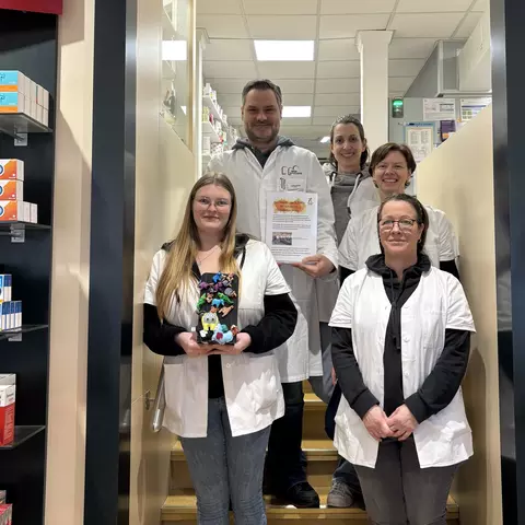 Das Team der Neuen Apotheke Albersweiler nach ihrer erfolgreichen Spendenaktion